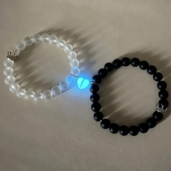 Fashion Jewelry 2pcs Handmade Crown Beaded Charms Bracelet Luminou Heart Glow In The Dark Couple Bracelet For Lover Men Women Fluorescent Gift - Image 7