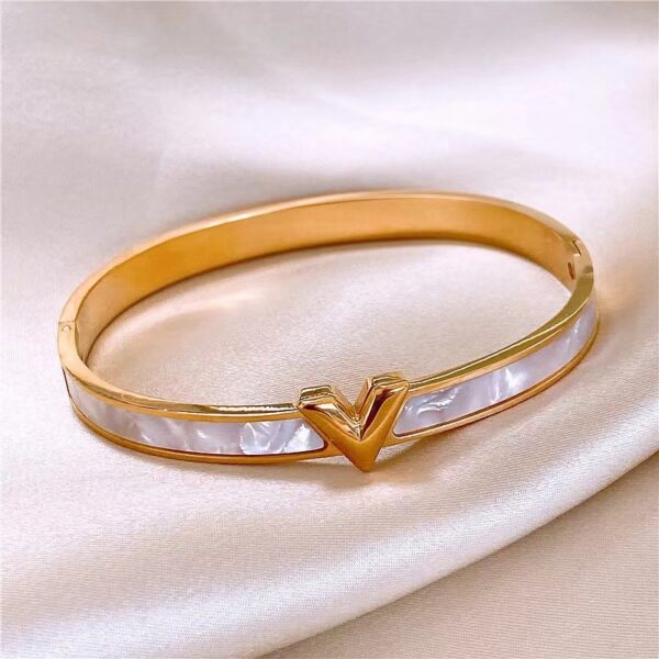 Titanium Steel V-shaped Female Bracelet Ins Special-interest Design Bracelet - Image 3